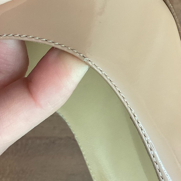 👠 Christian Louboutin Nude Patent Leather heels 👠 - Picture 3 of 12